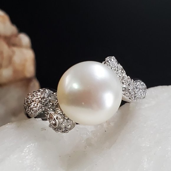 GG Unique Jewelry Jewelry - Solid Sterling Silver 925 Ring Pearl
